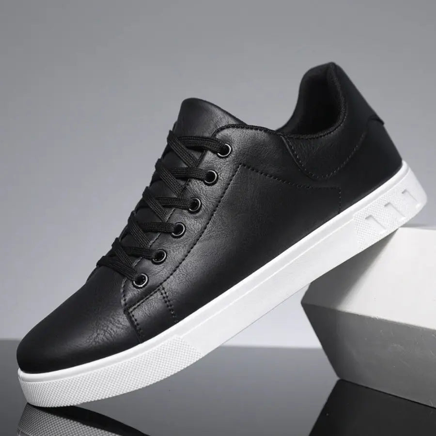 Optew Men’s Low-Top Lace-Up Casual Sneakers