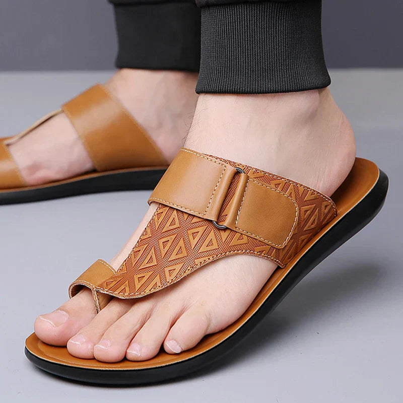 Optew Men’s Geometric Textured Sandals