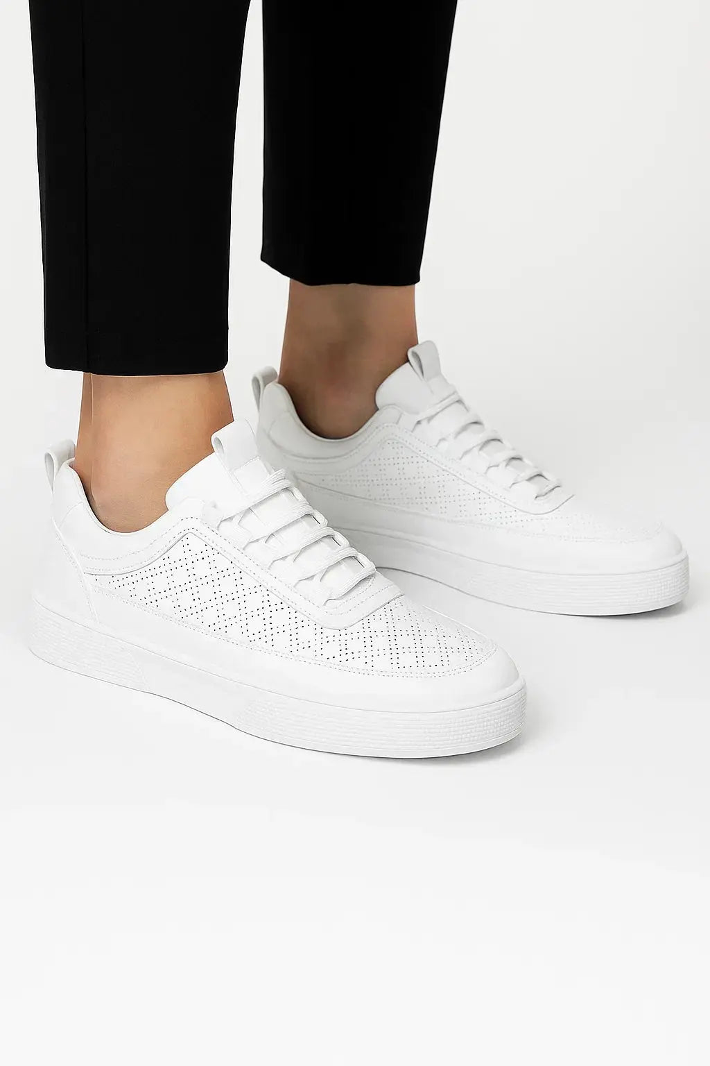 Optew Men's Sneakers Leather Casual Breathable Perforated Design